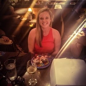 Meet your Posher, Devin